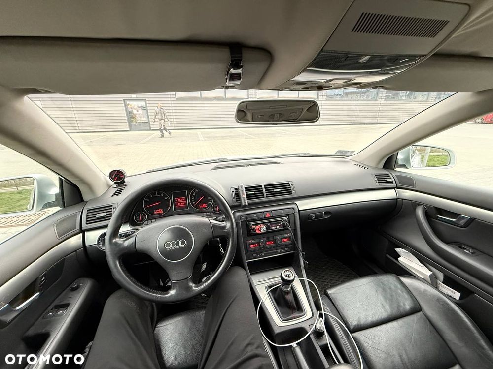 Audi A4 Avant 1.8T Quattro - 14