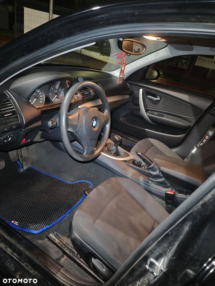 BMW Seria 1 118d - 11