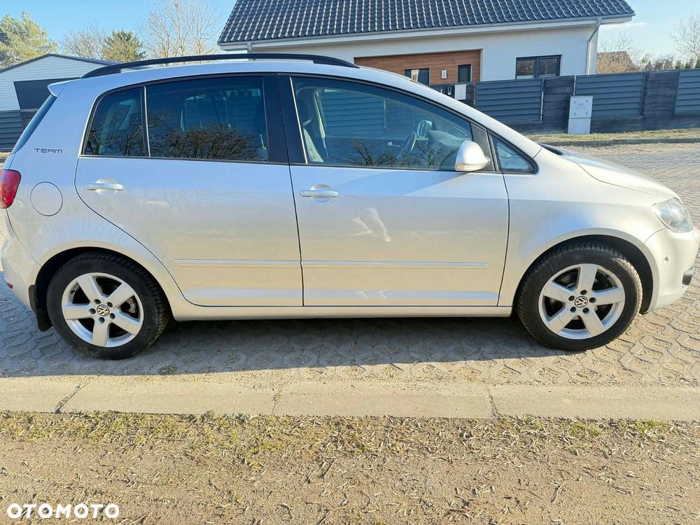 Volkswagen Golf Plus - 9