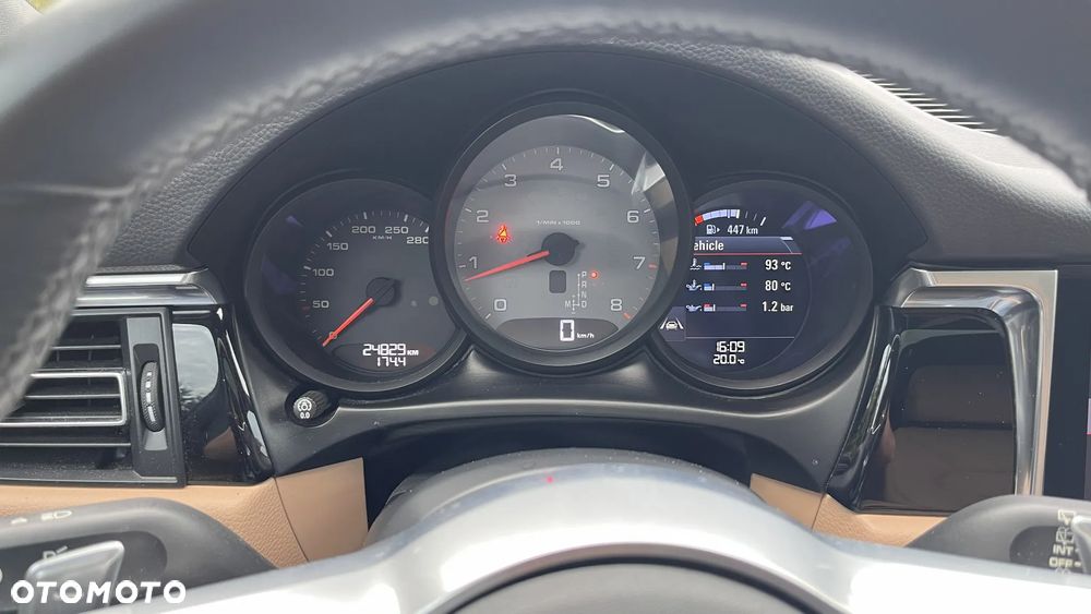 Porsche Macan S - 19