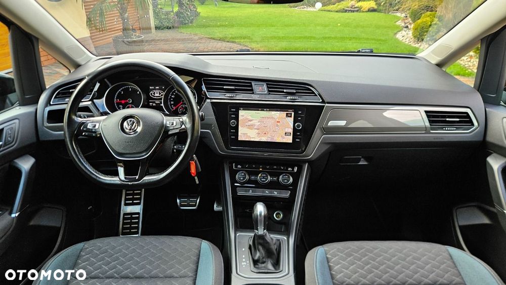 Volkswagen Touran 2.0 TDI SCR DSG IQ.DRIVE - 16