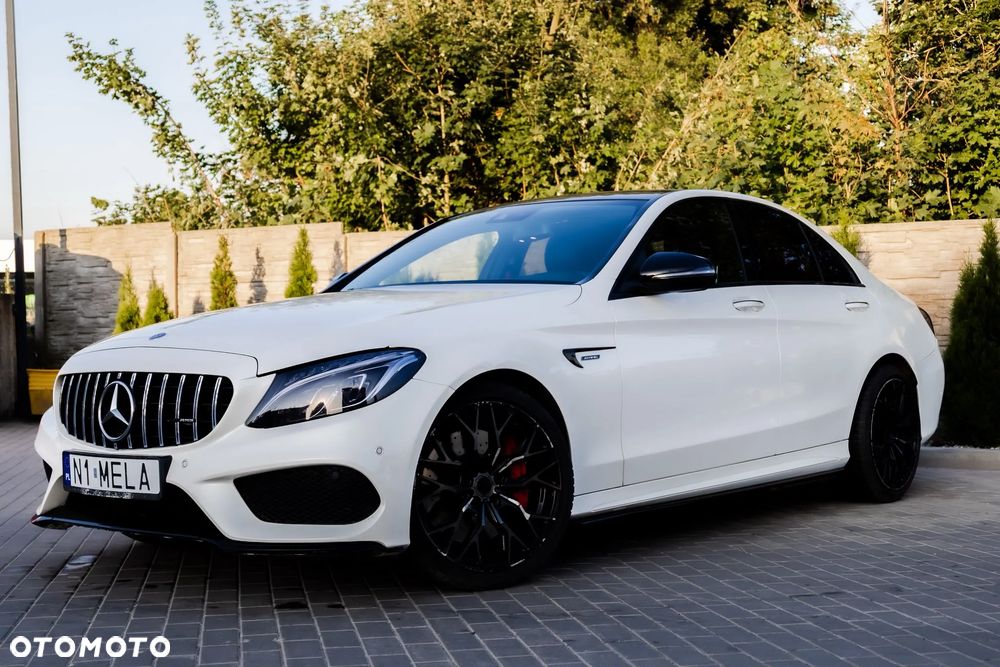 Mercedes-Benz Klasa C 450 AMG 4Matic 7G-TRONIC - 3