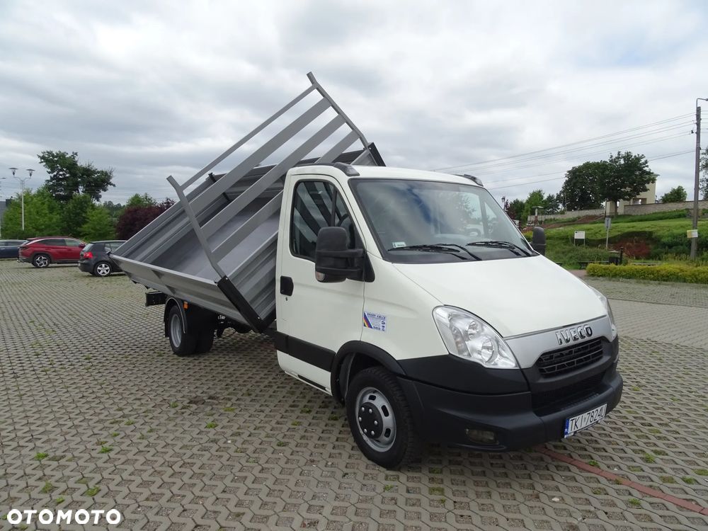 Iveco DAILY - 12