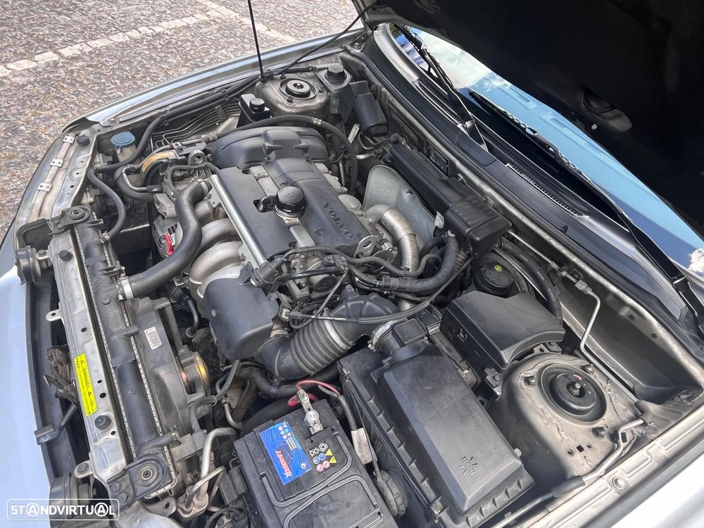 Volvo V40 1.6 Base - 15