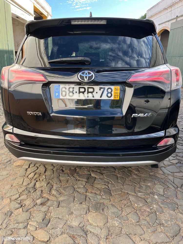 Toyota RAV4 2.0 D-4D Comfort - 13