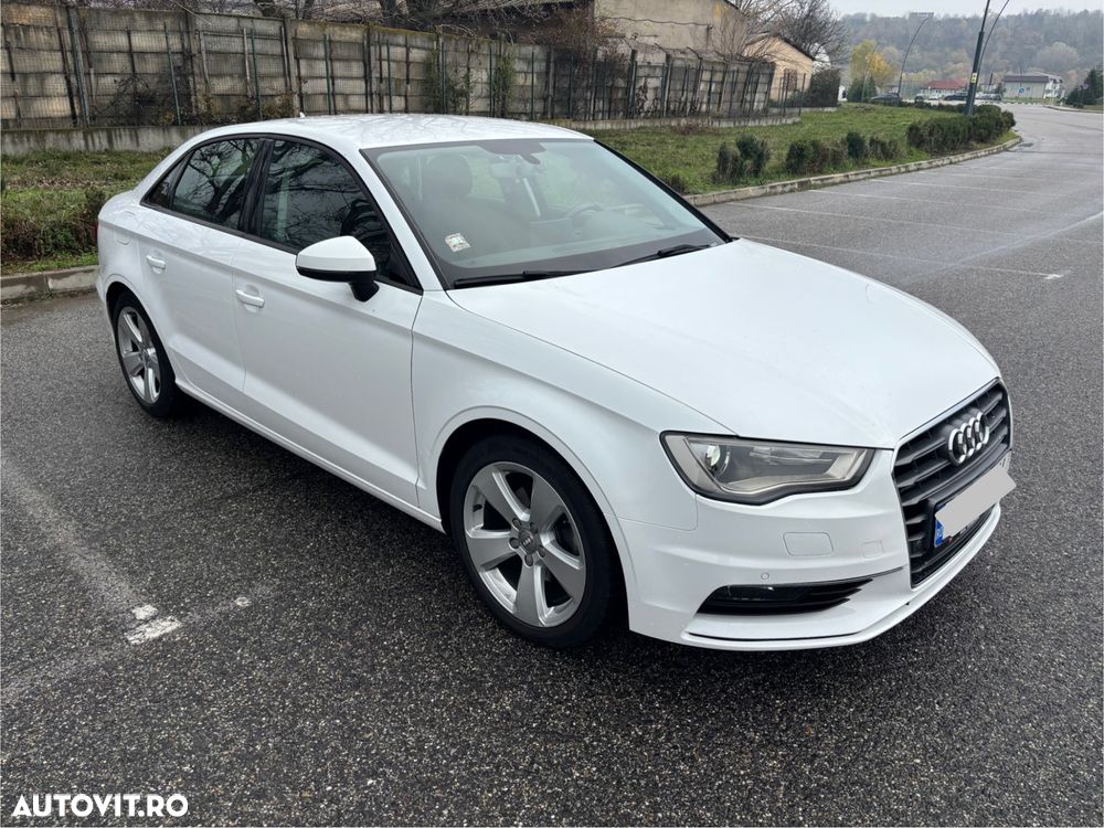 Audi A3 1.6 TDI clean Stronic Ambiente - 3