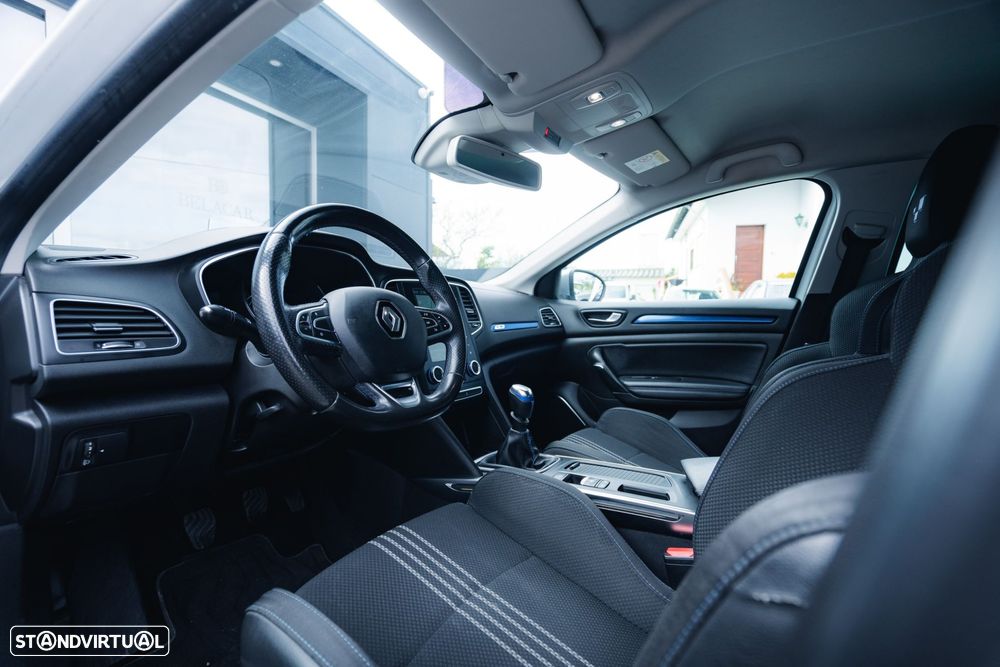 Renault Mégane 1.5 Blue dCi GT Line - 34