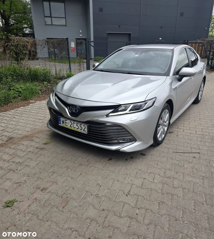 Toyota Camry 2.5 Hybrid Comfort CVT - 2