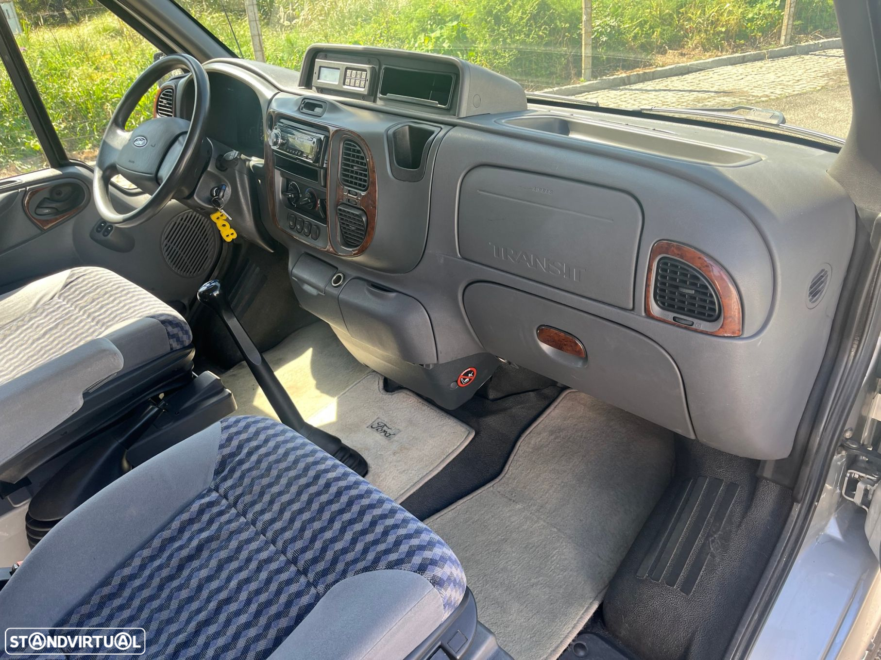 Ford Transit Outro - 11