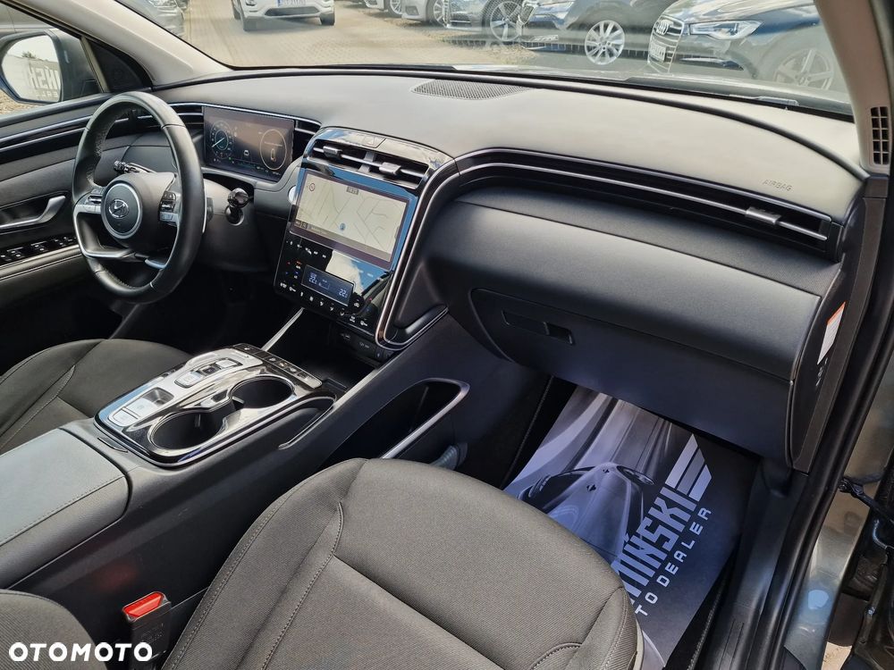 Hyundai Tucson 1.6 T-GDi HEV Modern 2WD - 27