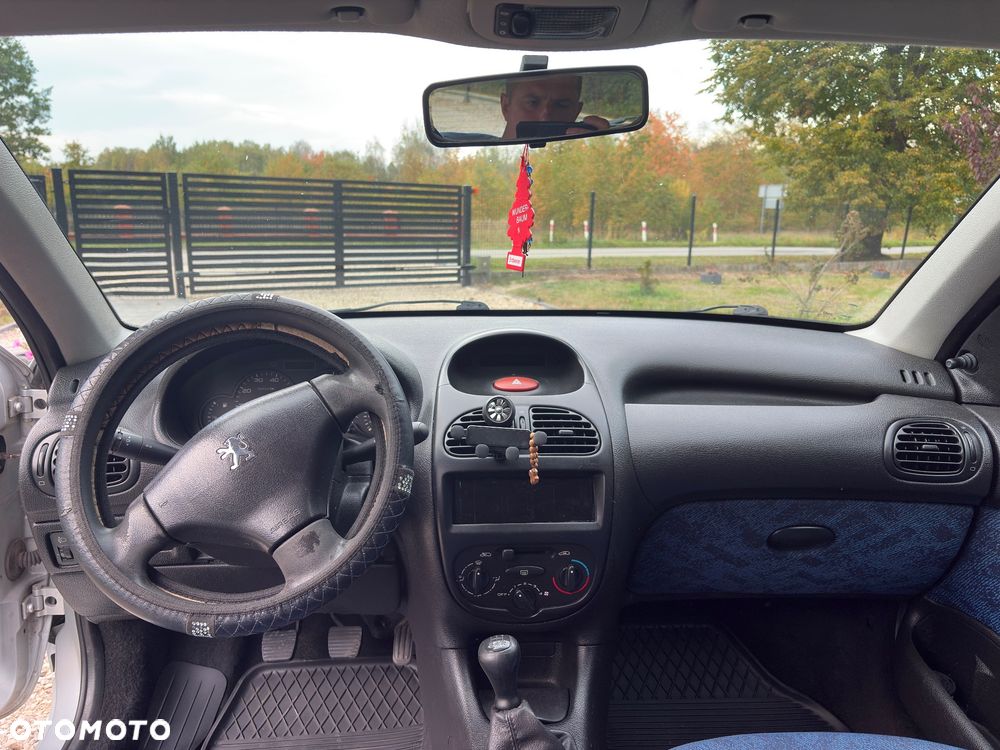 Peugeot 206 - 16