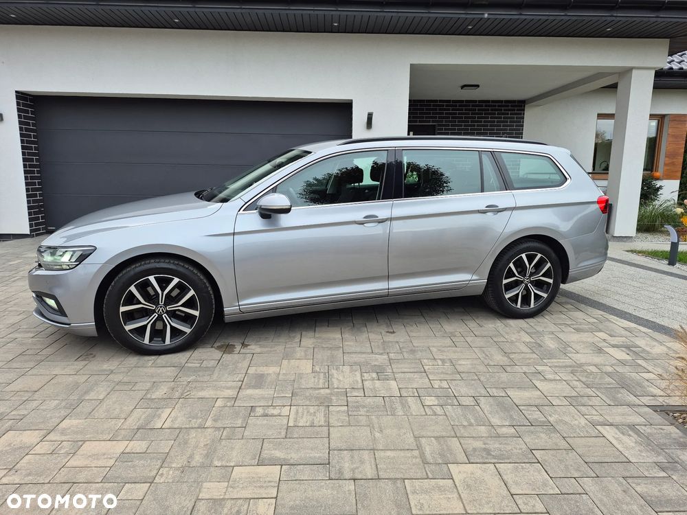 Volkswagen Passat 2.0 TDI EVO Business DSG - 26