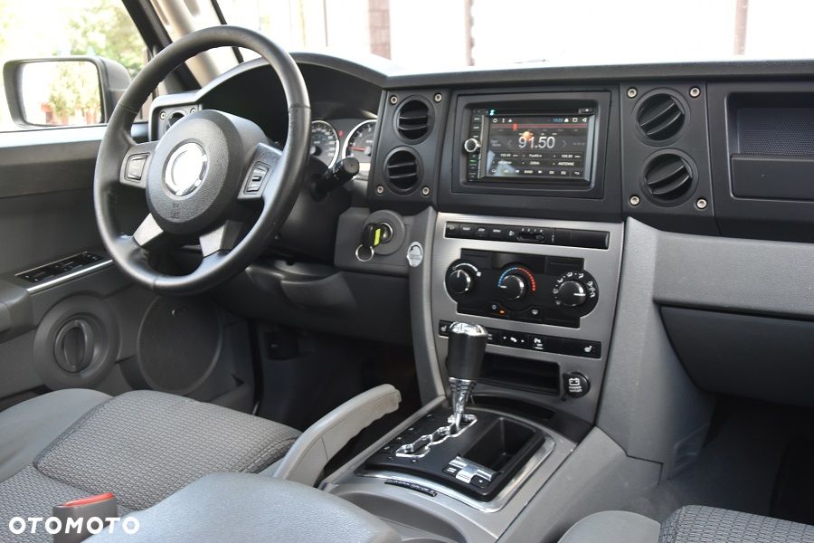 Jeep Commander - 22