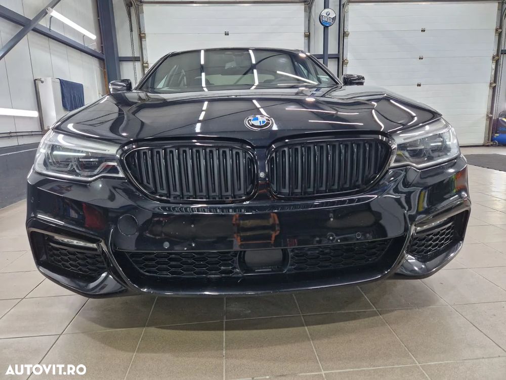 BMW Seria 5 530d xDrive AT - 7