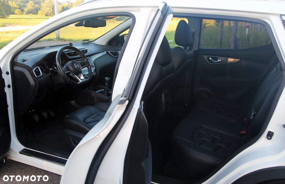 Nissan Qashqai 1.3 DIG-T Tekna - 20