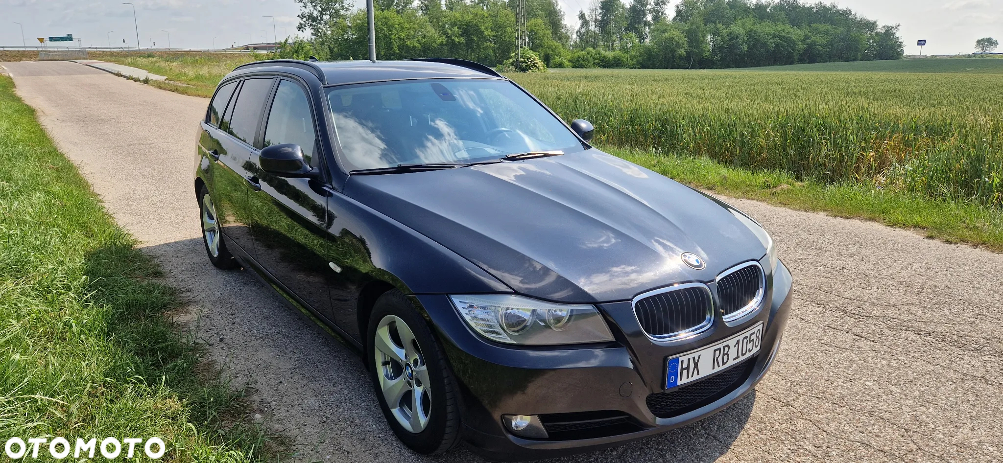 BMW Seria 3 320d DPF Touring - 4