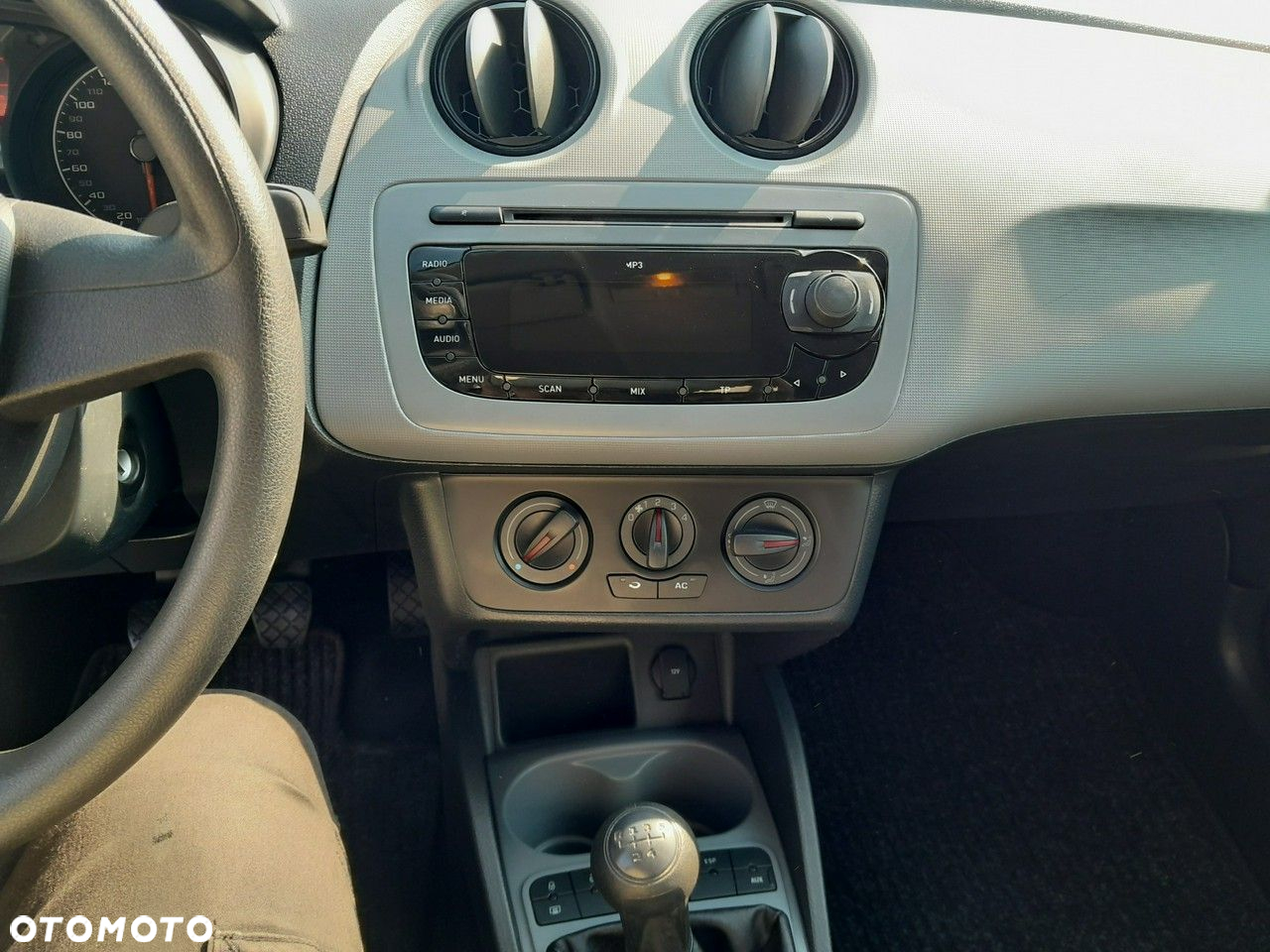 Seat Ibiza 1.4 16V Entry - 15