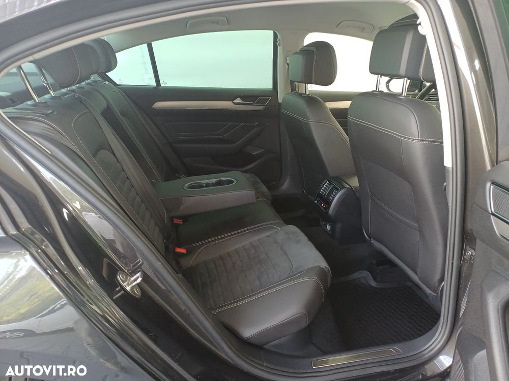 Volkswagen Passat 2.0 TDI DSG Highline - 37