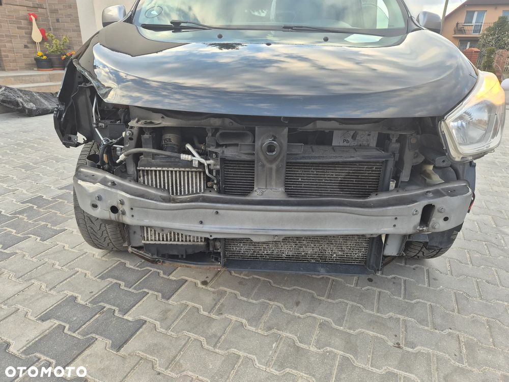 Dacia Lodgy dCi 90 Laureate - 11