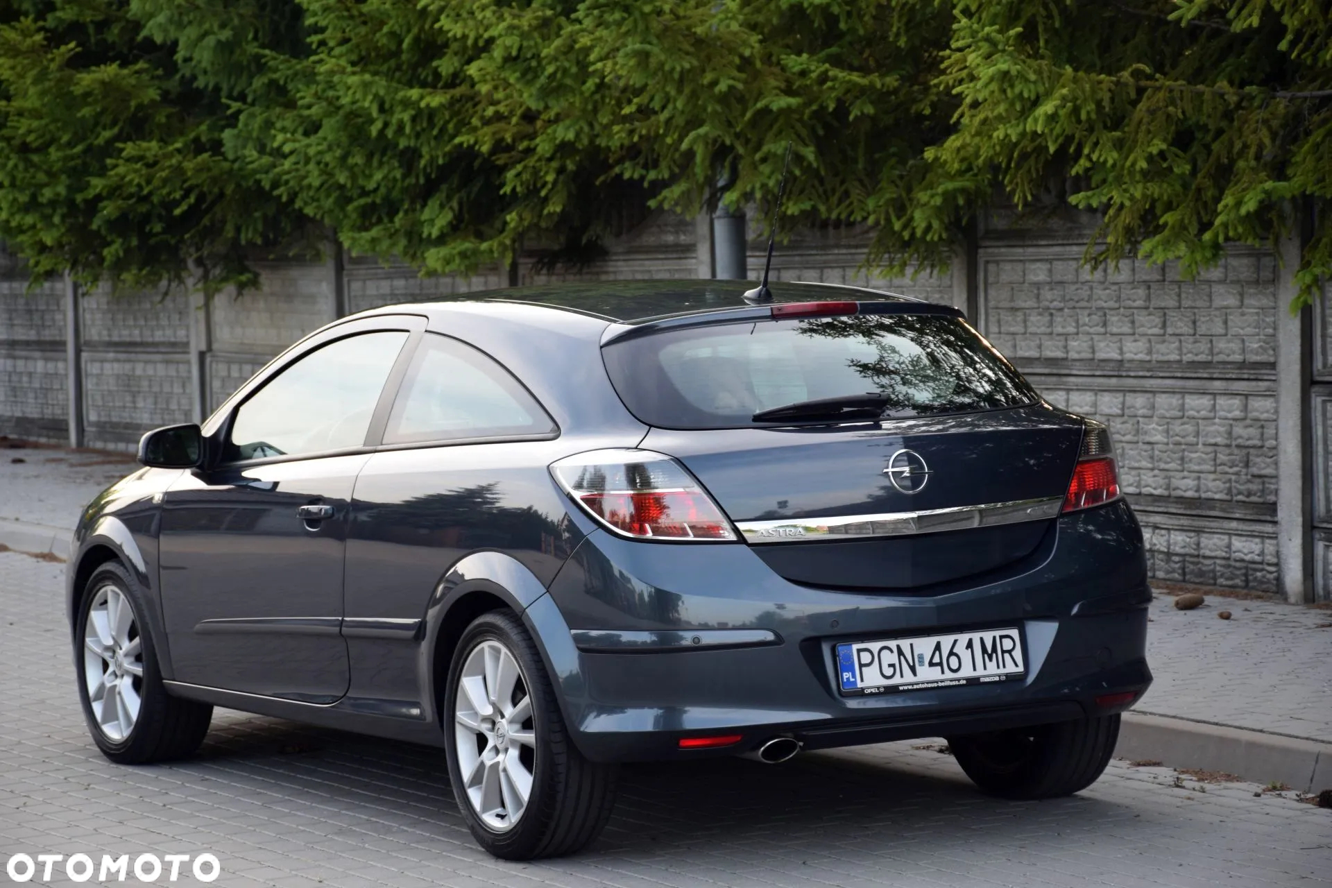 Opel Astra III GTC 1.6 Cosmo - 8