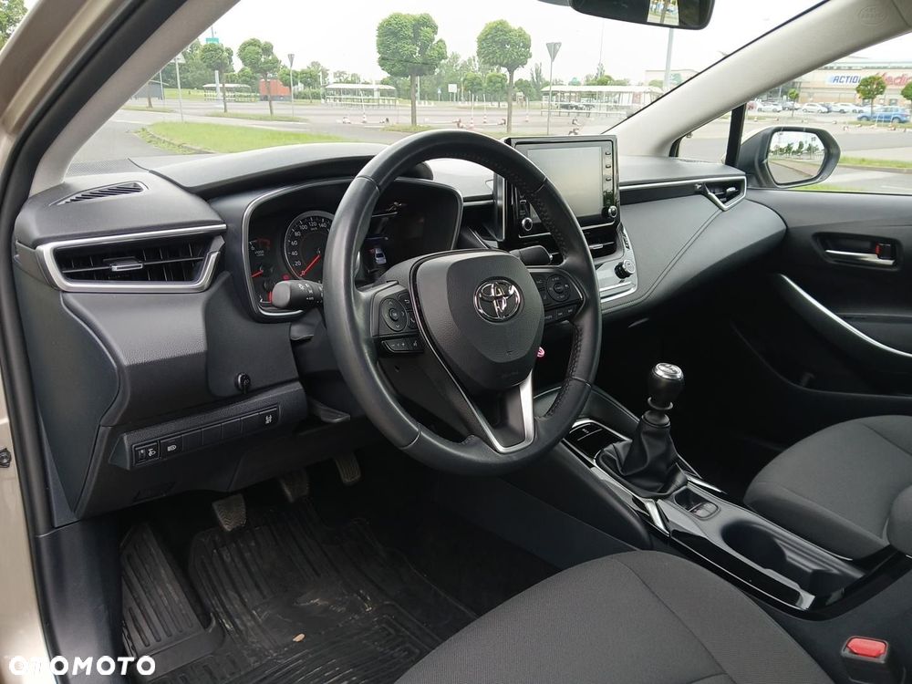 Toyota Corolla - 21