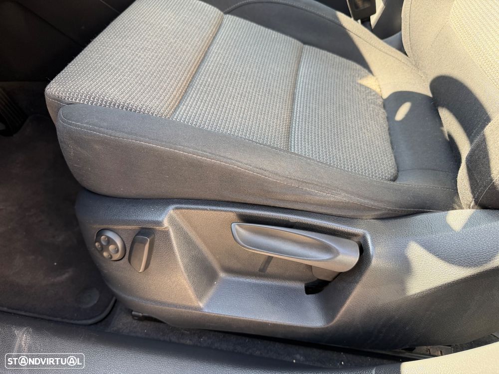 VW Sharan 2.0 TDI Highline - 10