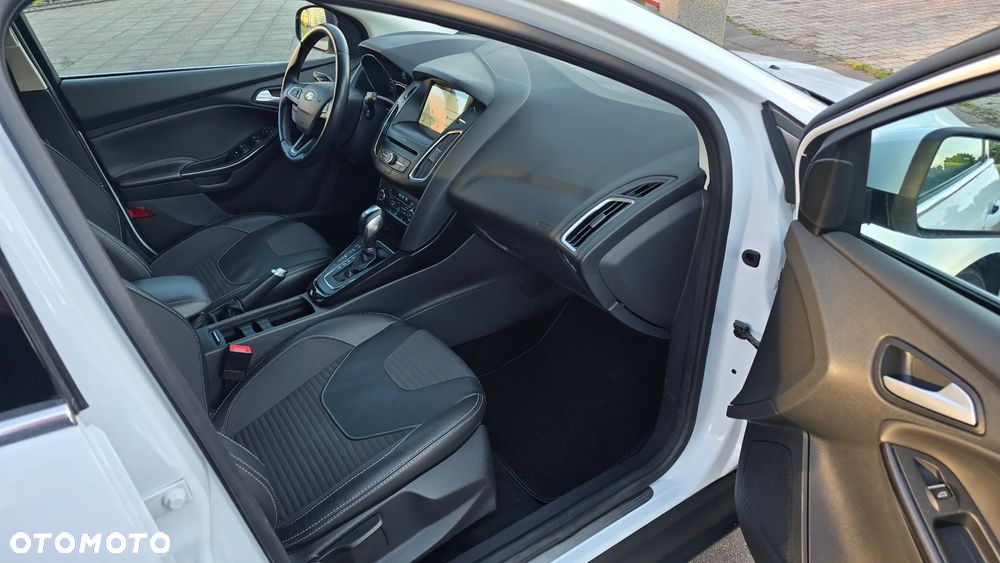 Ford Focus 1.5 EcoBlue Start-Stopp-System TITANIUM X - 28