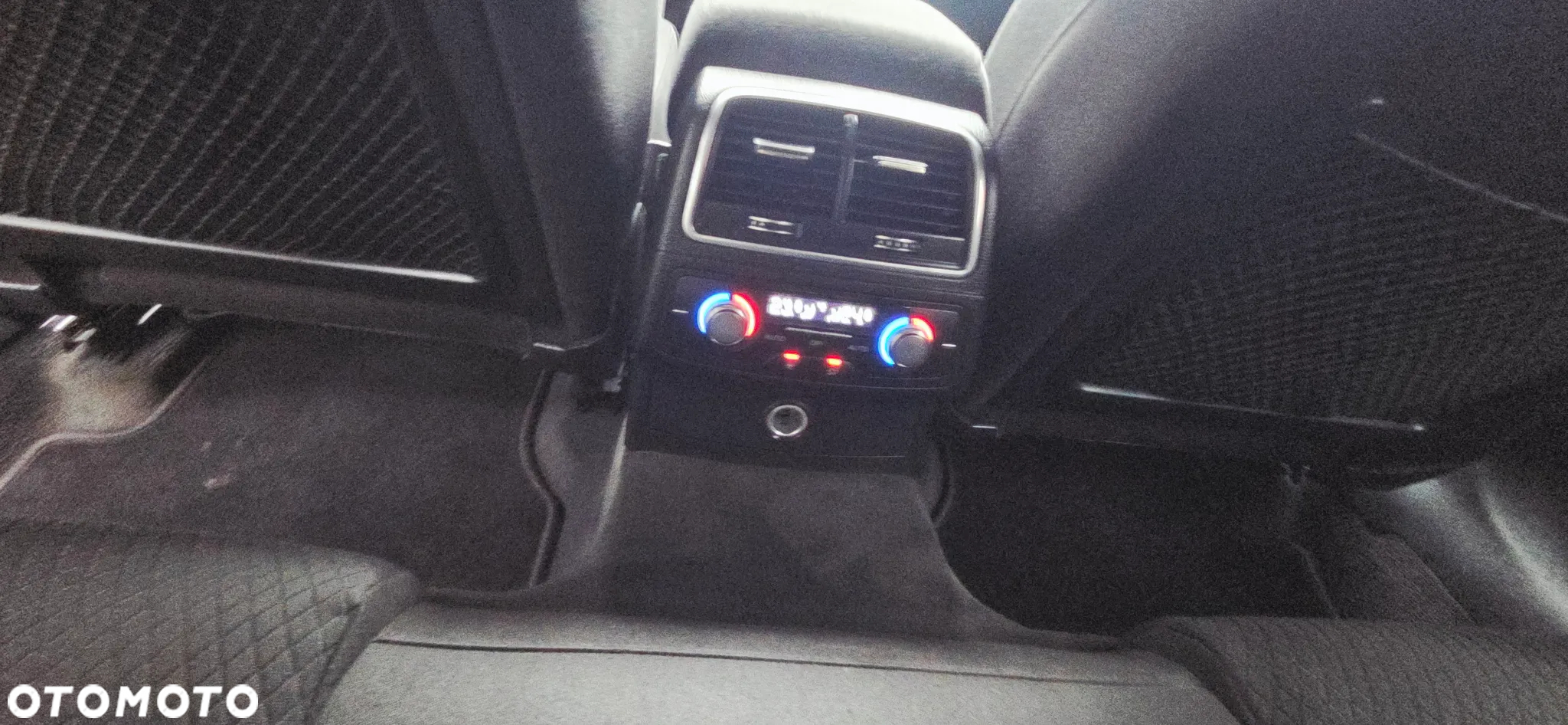 Audi A6 Avant 3.0 TDI Quattro S tronic - 35