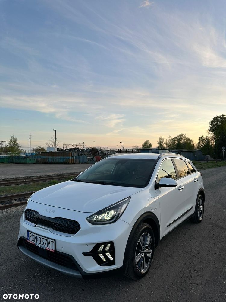 Kia Niro 1.6 GDI Plug-in Hybrid M - 3