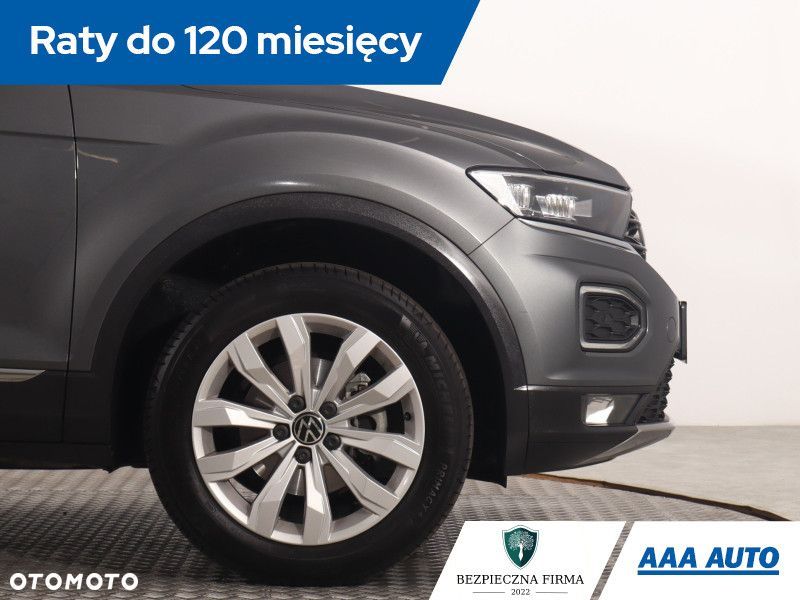 Volkswagen T-Roc - 16