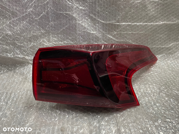 LAMPA TYŁ PRAWA HYUNDAI SANTA FE IV USA