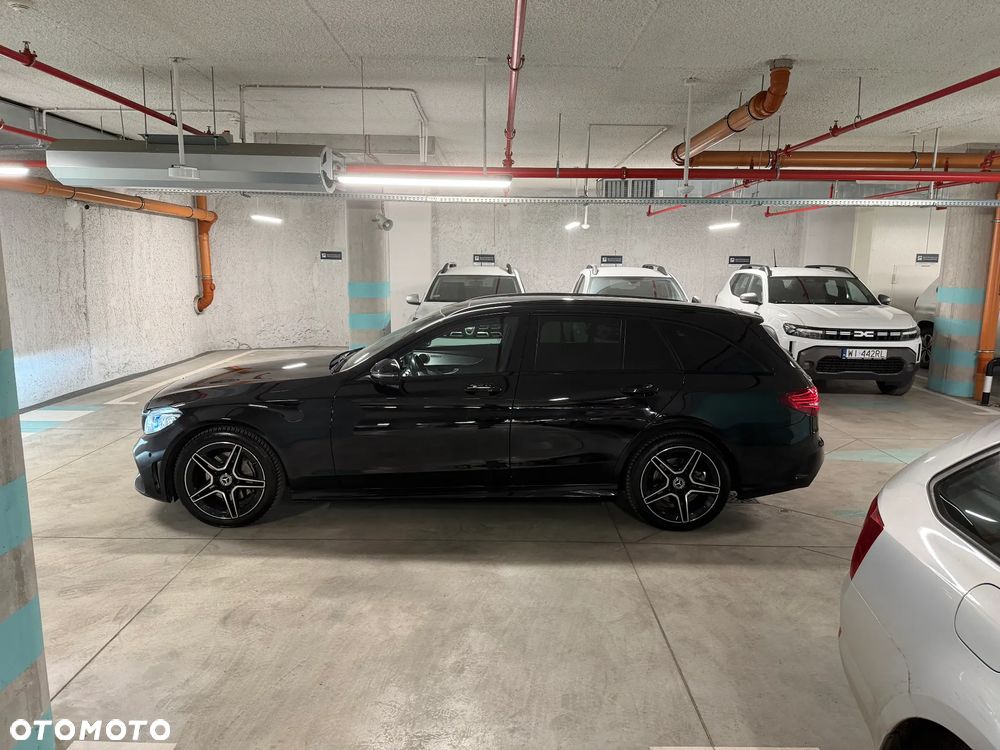 Mercedes-Benz Klasa C 200 9G-TRONIC AMG Line - 11