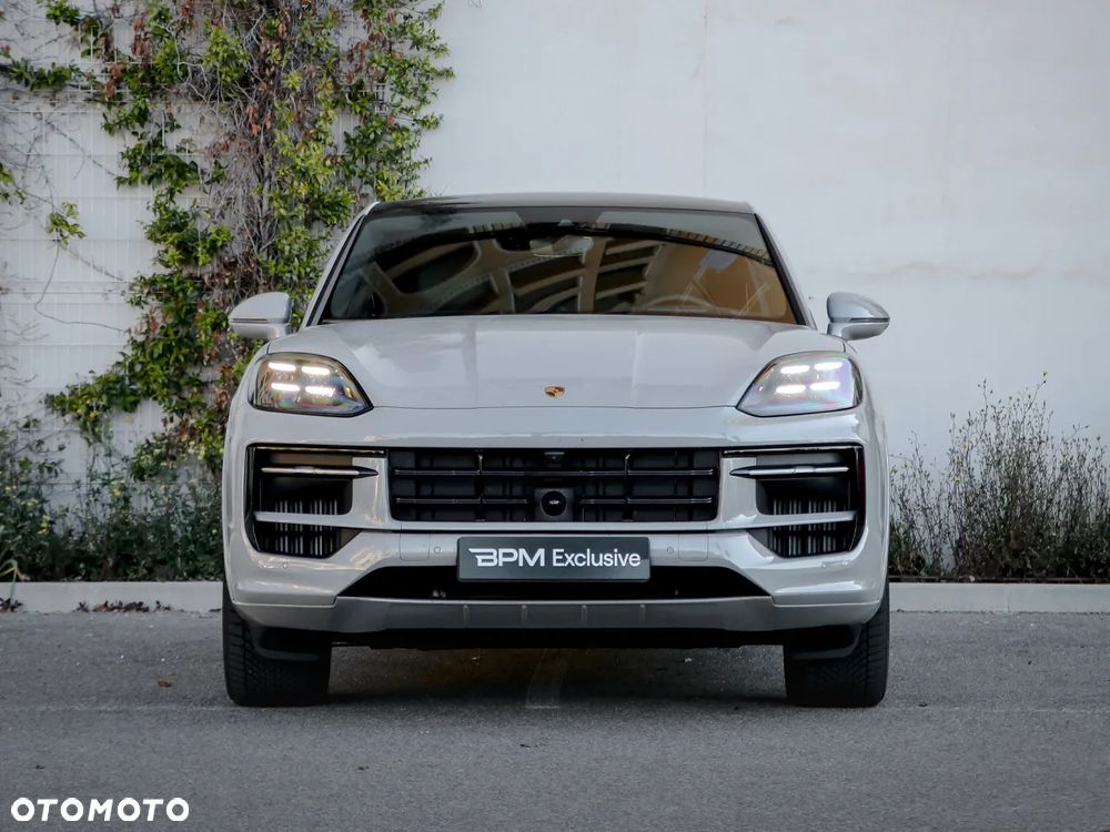 Porsche Cayenne S E-Hybrid PHEV - 3