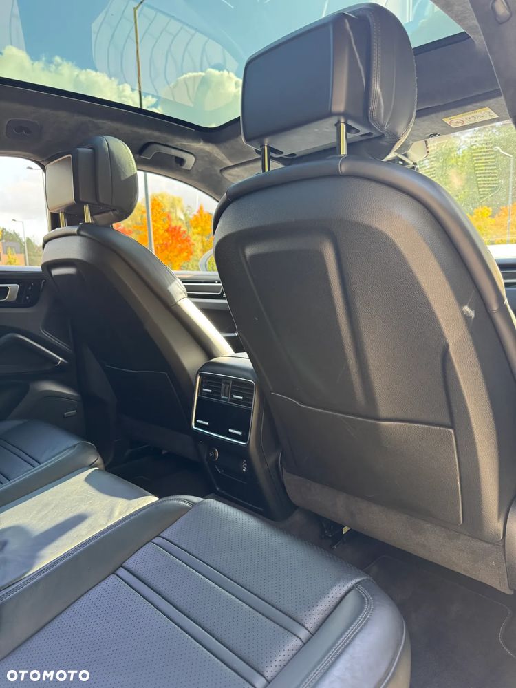 Porsche Cayenne Coupe - 31