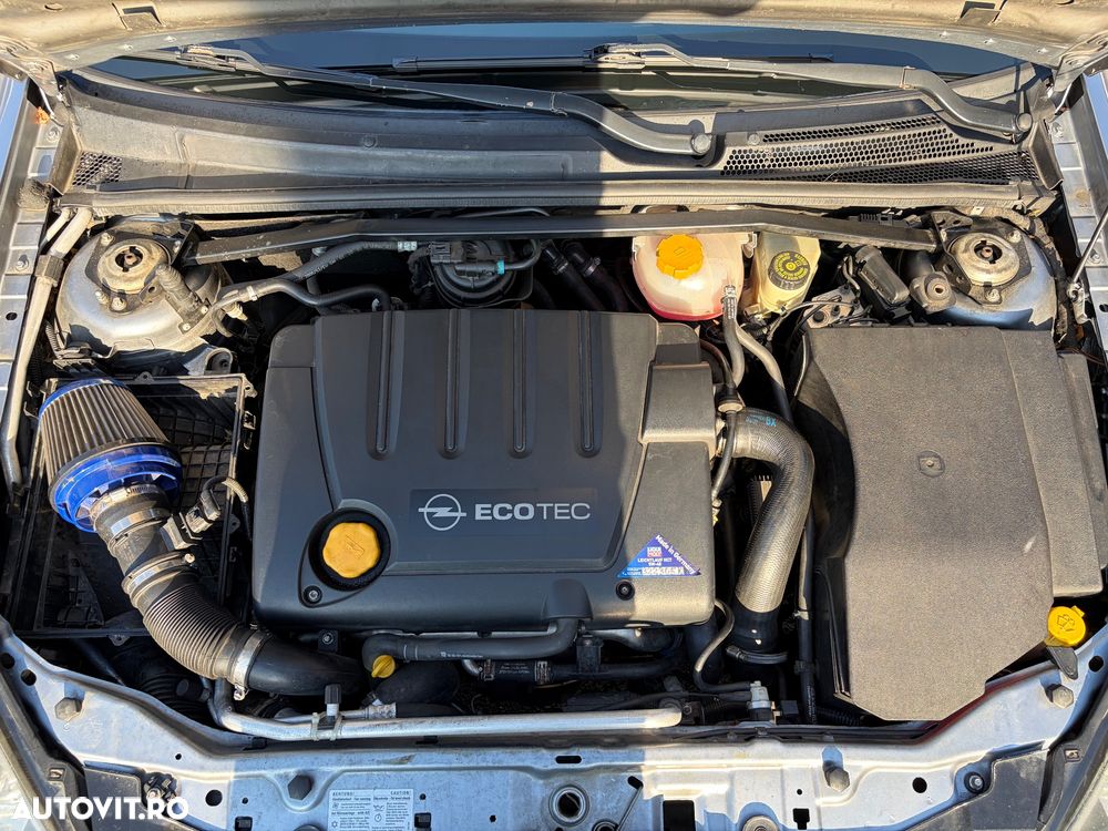 Opel Vectra 1.9 CDTI Essentia - 11