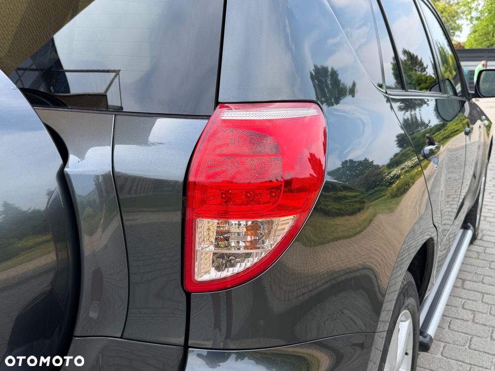 Toyota RAV4 2.2 D-4D Prestige - 15