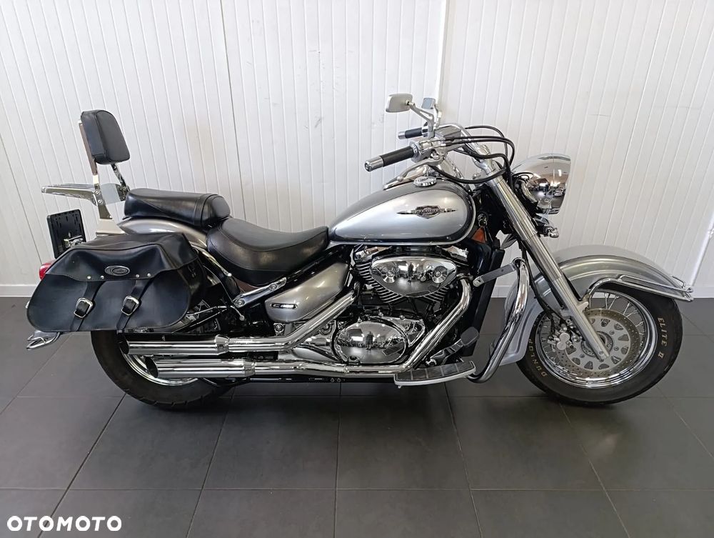 Suzuki VL 800 Volusia - Boulevard C50 - 2