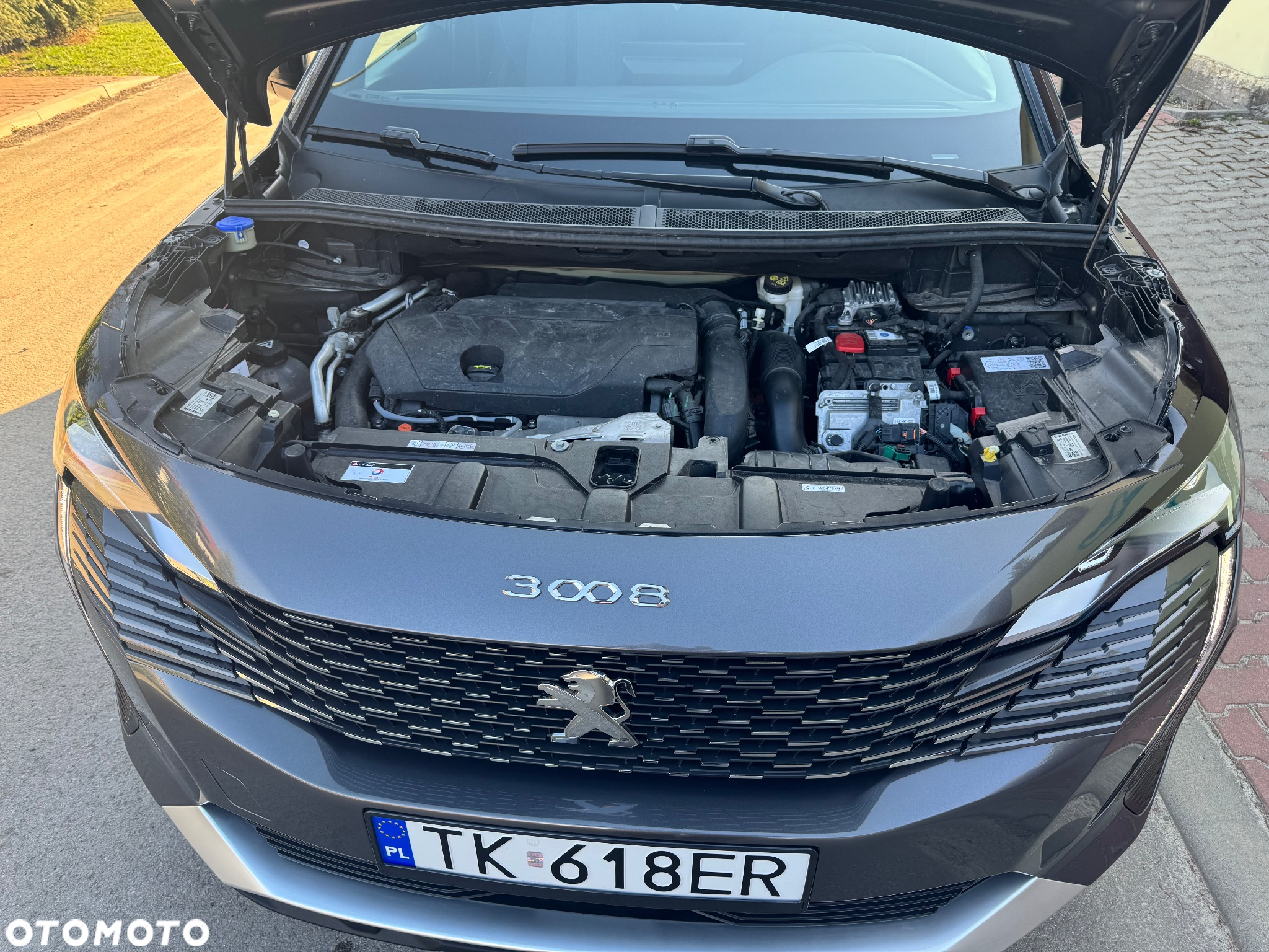 Peugeot 3008 1.6 PureTech Hybrid PHEV Allure Pack S&S EAT8 - 9