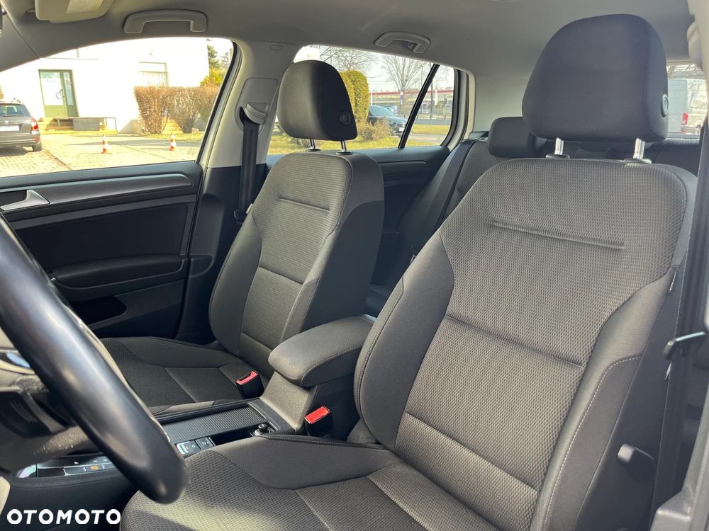 Volkswagen Golf 1.5 TSI BMT Comfortline DSG - 8