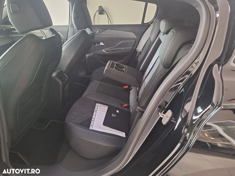 Peugeot 308 1.5L BlueHDI 130 S&S EAT8 GT - 23