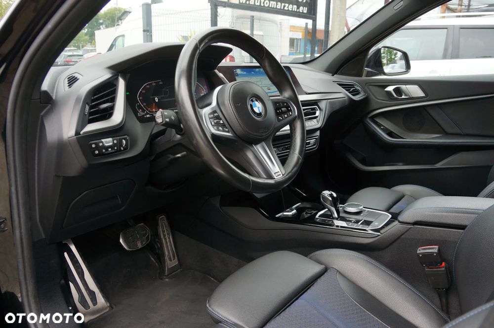 BMW Seria 1 120d xDrive M Sport Shadow - 26
