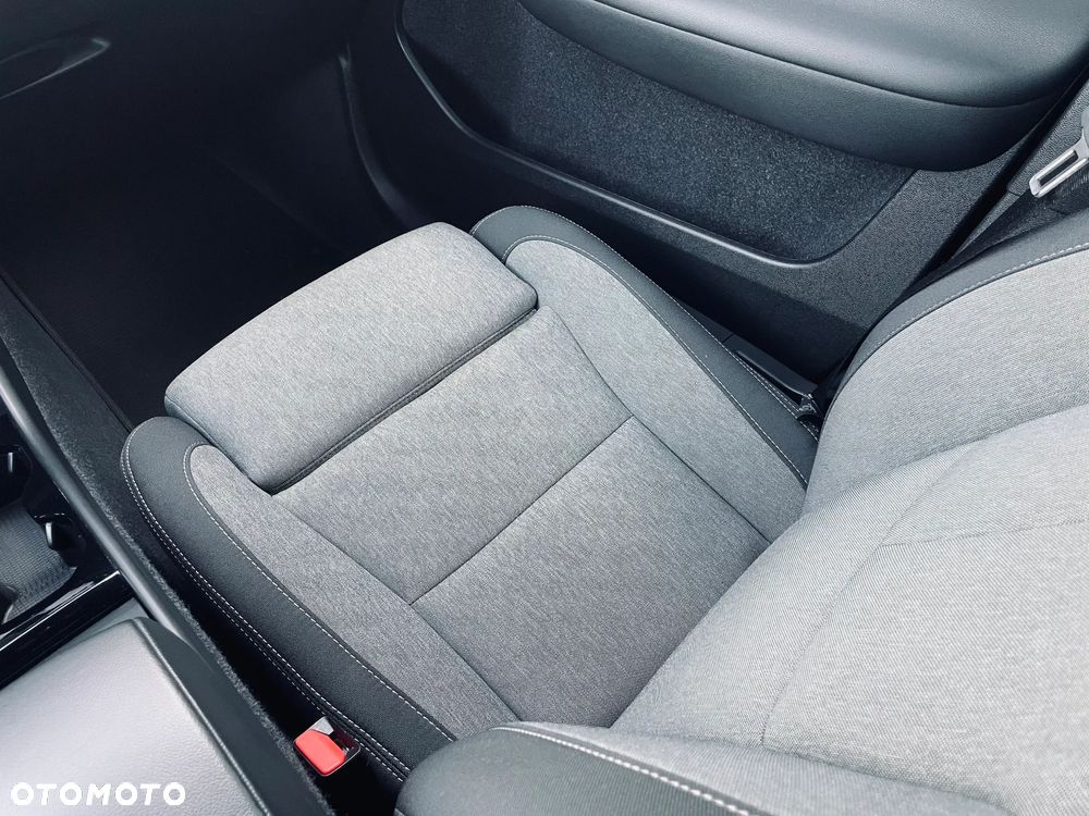 Volvo XC 40 B3 Plus Dark - 19