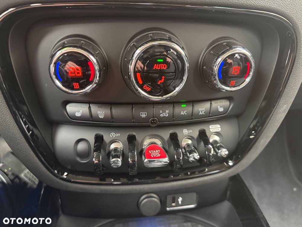 MINI Clubman - 35