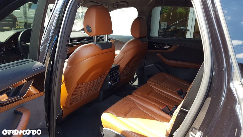 Audi Q7 - 4
