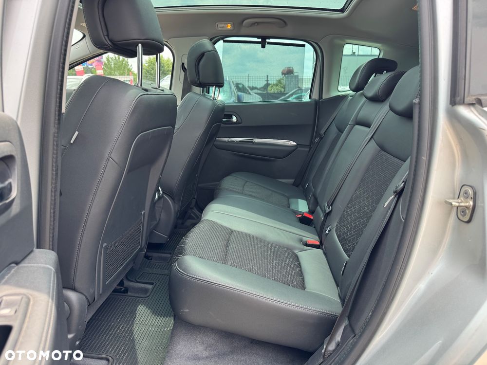 Peugeot 3008 1.6 BlueHDi Allure S&S - 9