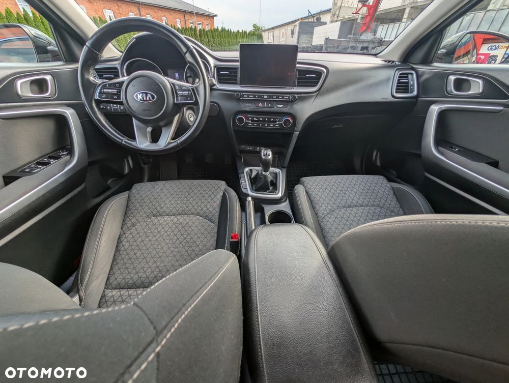 Kia Ceed 1.4 L Business Line - 10