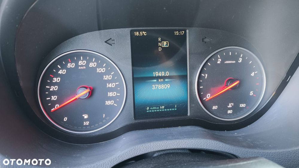 Mercedes-Benz Sprinter - 14