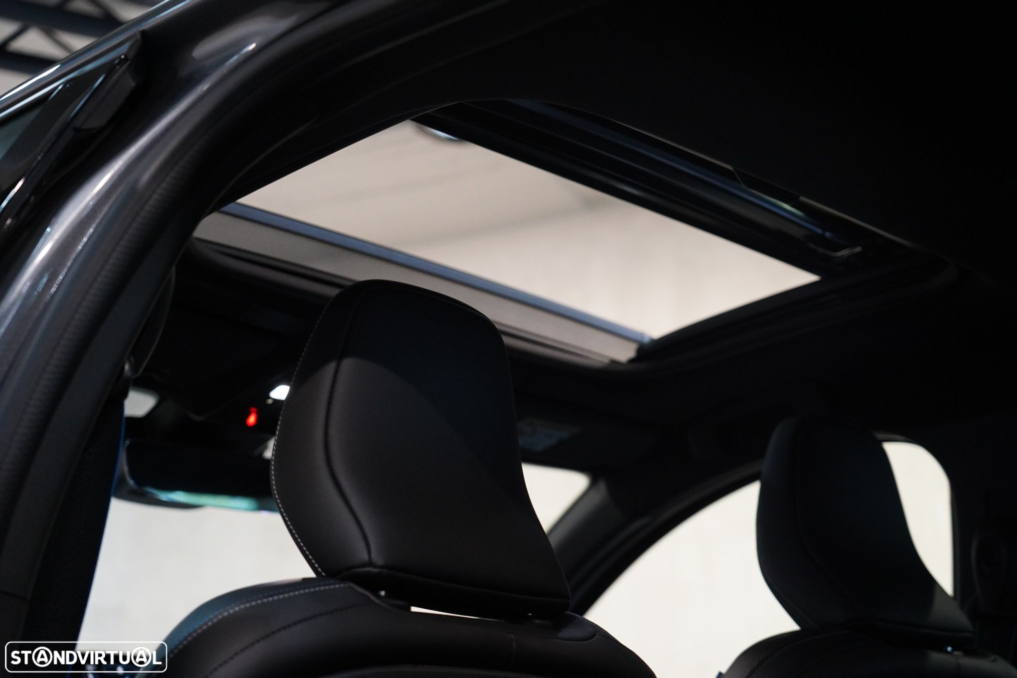 Renault Arkana 1.3 TCe Esprit Alpine EDC - 18