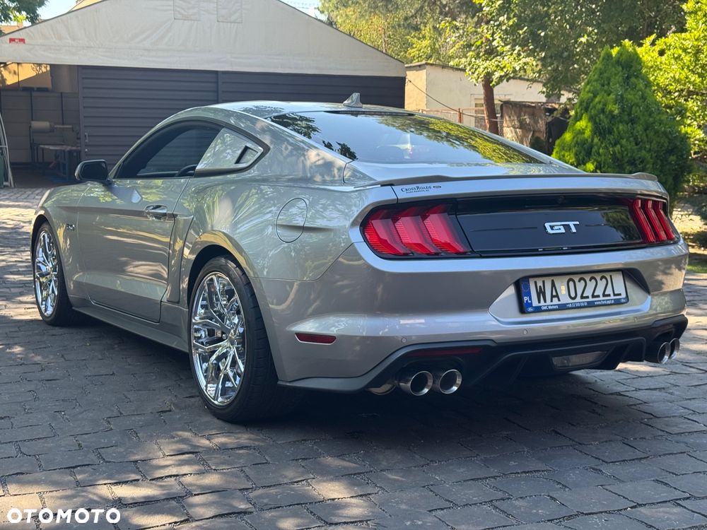 Ford Mustang - 5