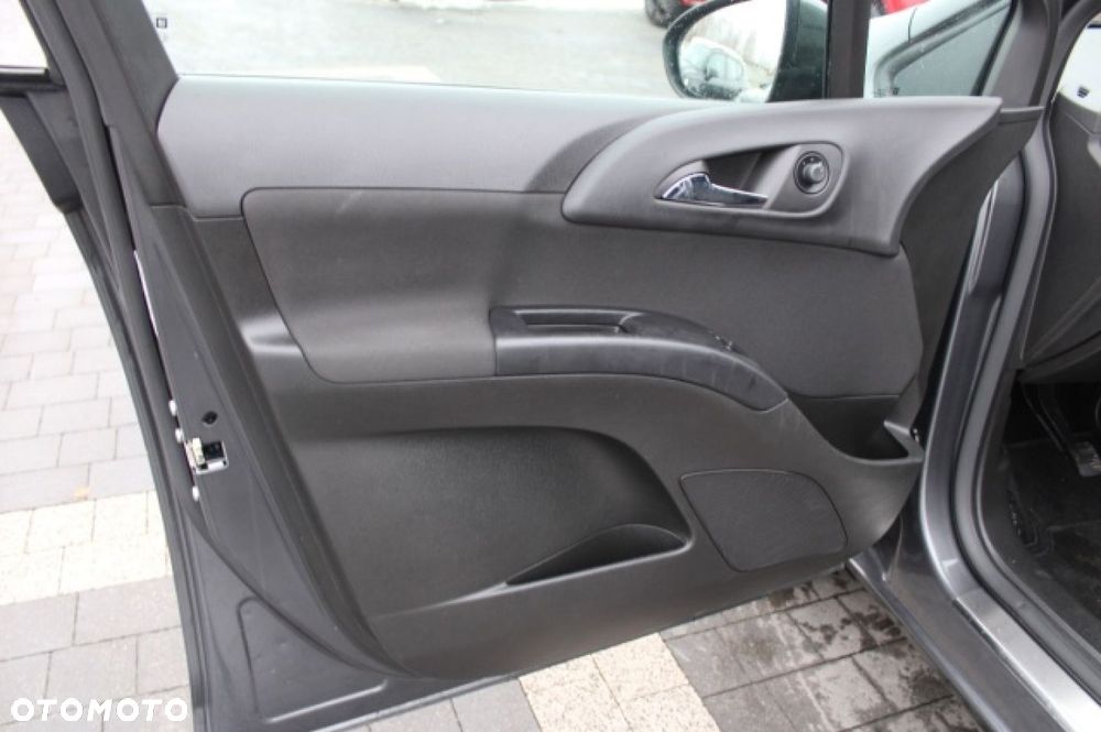 Opel Meriva - 28